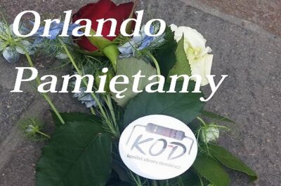 Sympatycy KOD zanieśli kwiaty pod konsulat USA w Krakowie