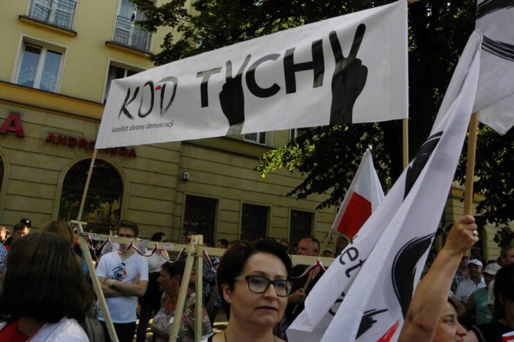 KOD uświadamia Prezydenta w Tychach i w Bieruniu