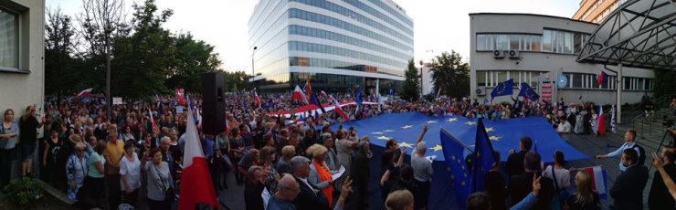 Relacja z protestu 3 lipca 2018 przed sądem w Krakowie