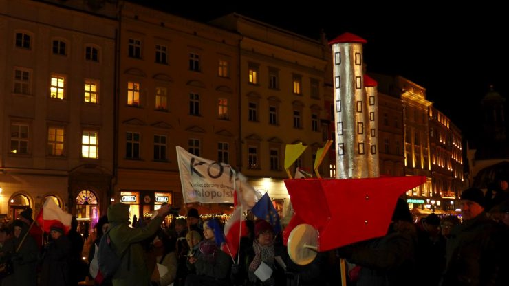Relacja z manifestacji "Polska dwóch wież – zatrzymać gnicie państwa"
